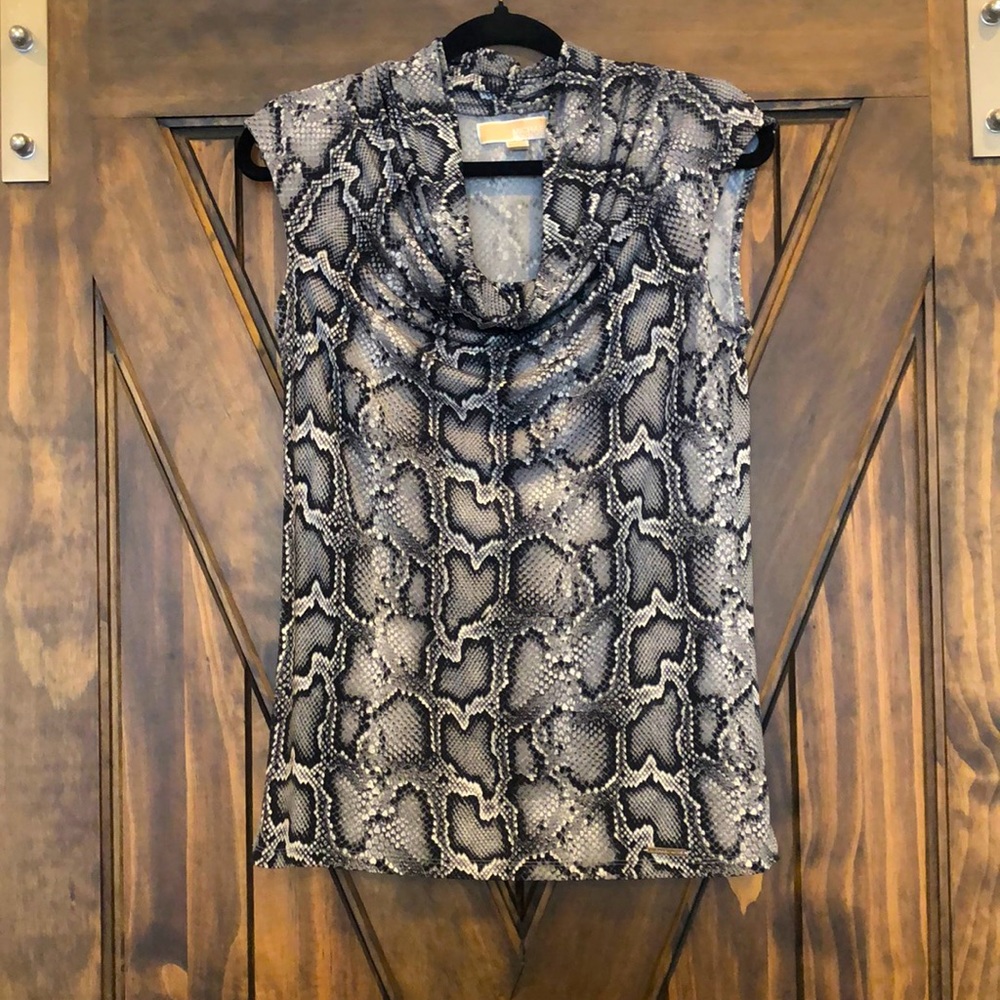 MICHAEL KORS SNAKE PRINT TOP